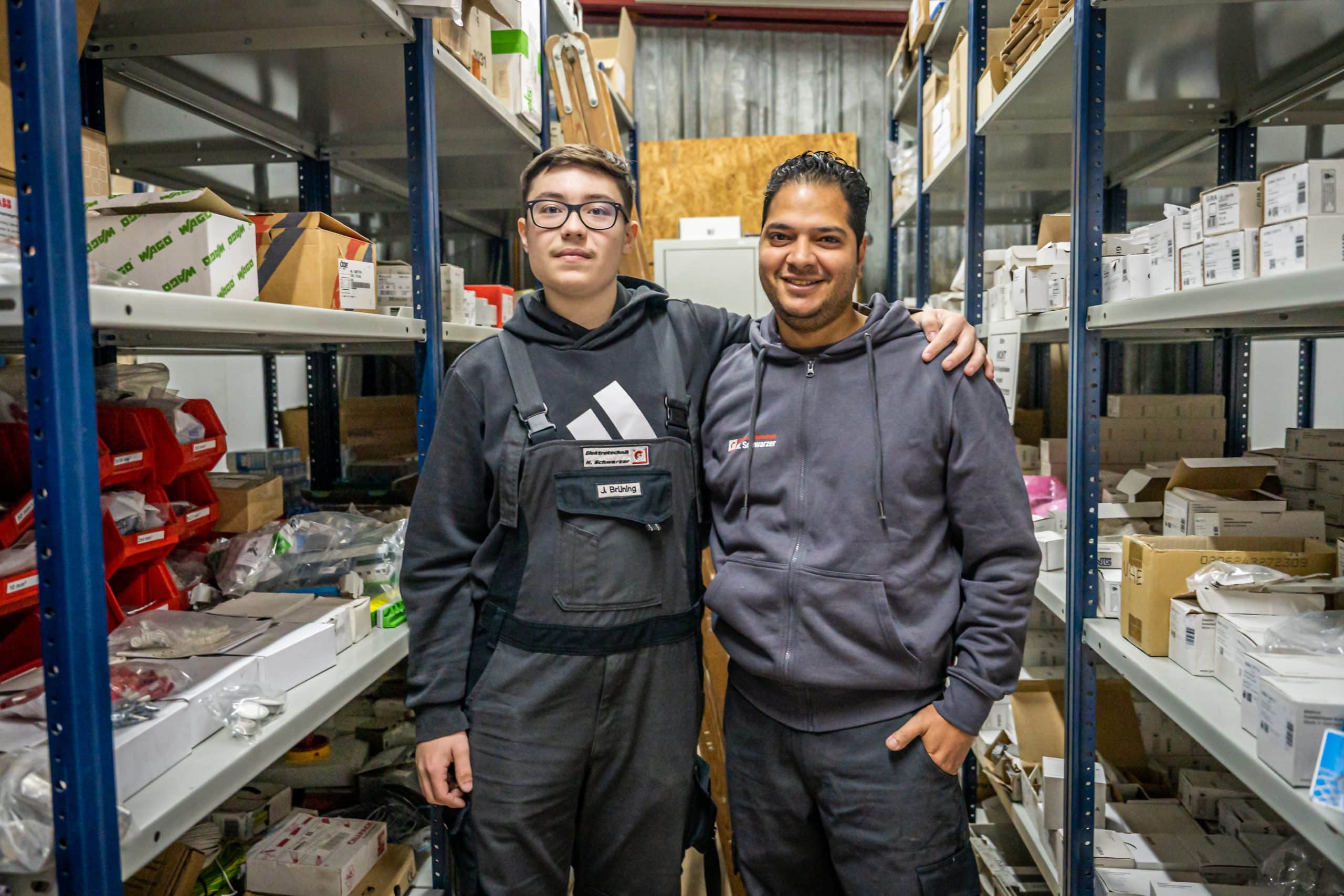 011-09501-elektro-schwarzer-highres