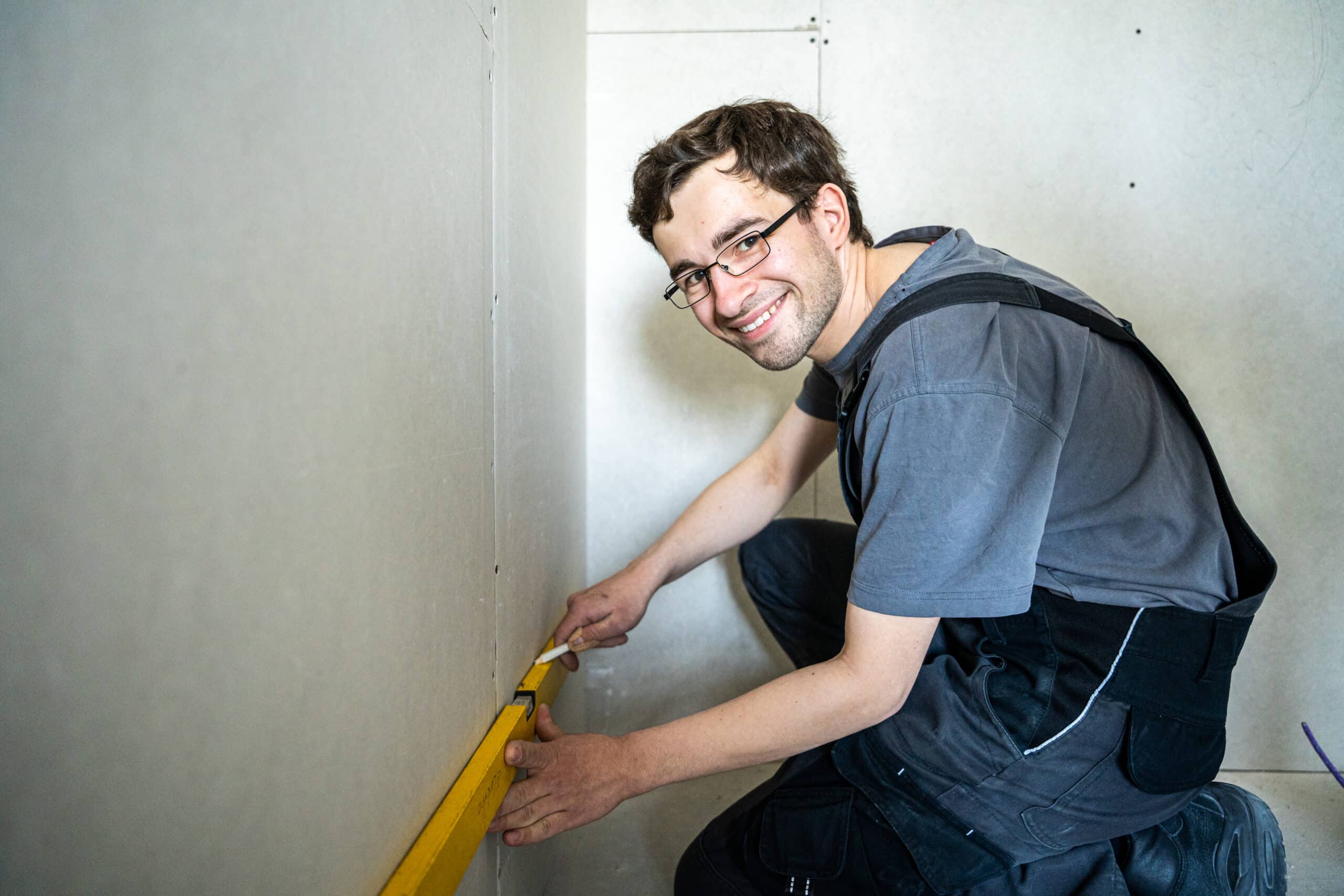 019-09698-elektro-schwarzer-highres